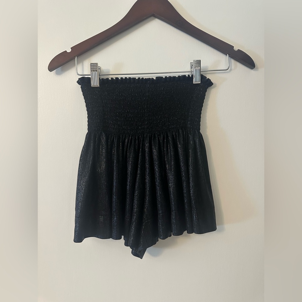 Queen of Sparkles Black Shiny Pleated Metallic High Waist Womens Shorts size XS - Picture 9 of 11